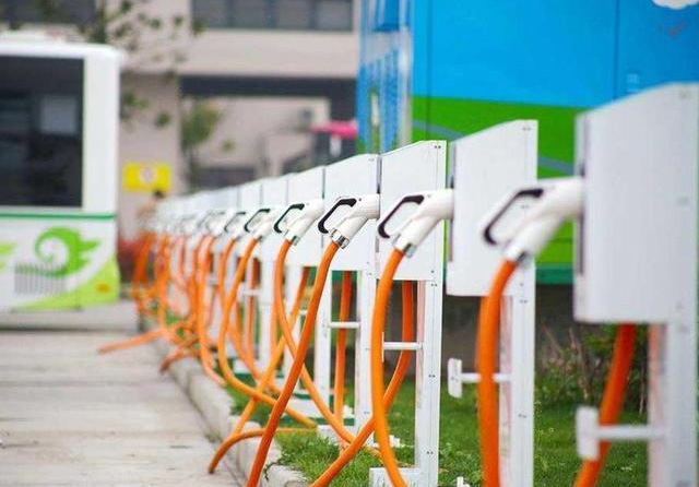 重庆市璧山区高速智能充电桩项目采用我司的有源滤波器